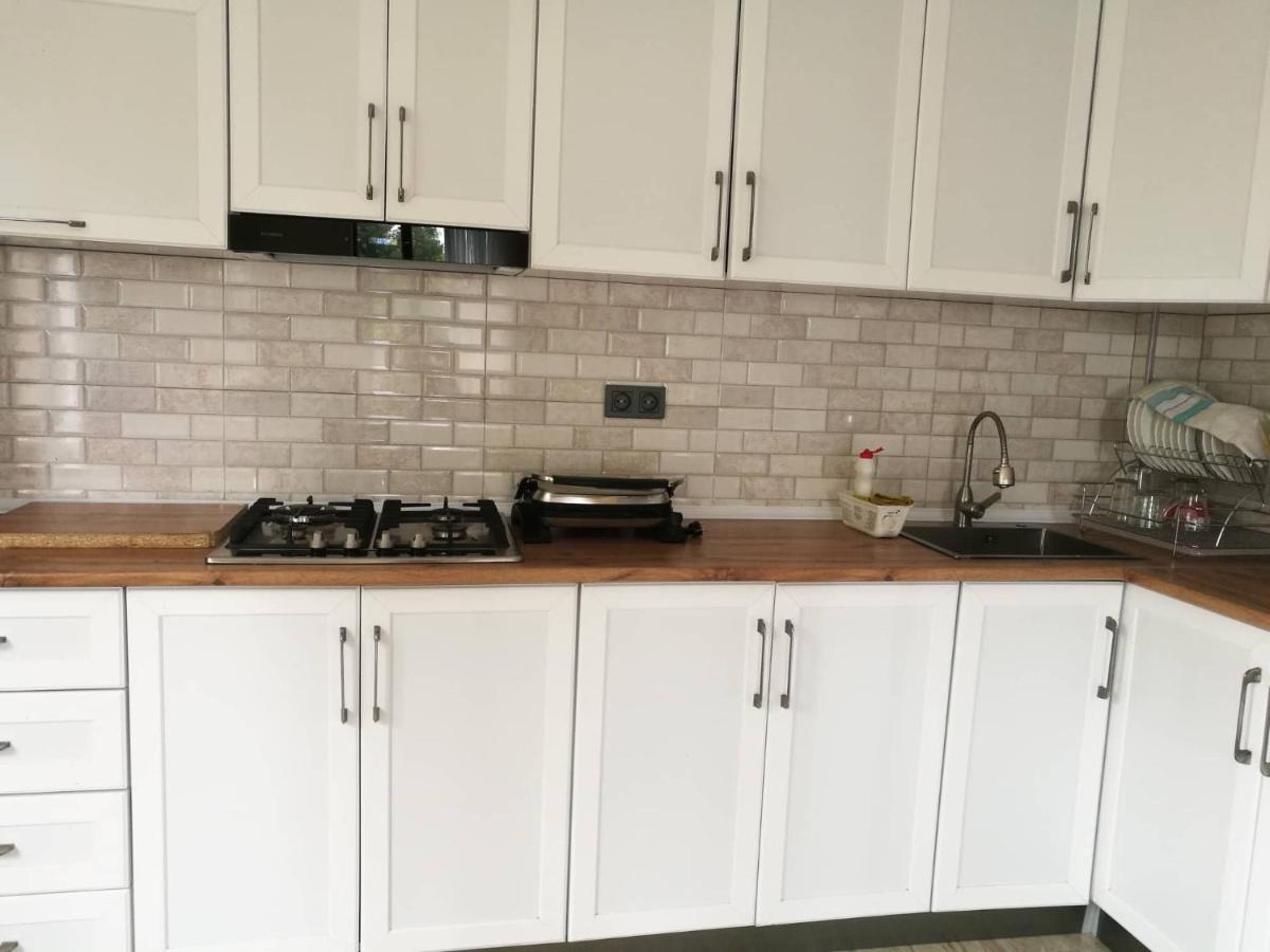 Mate'S Guest House 科布列季 外观 照片