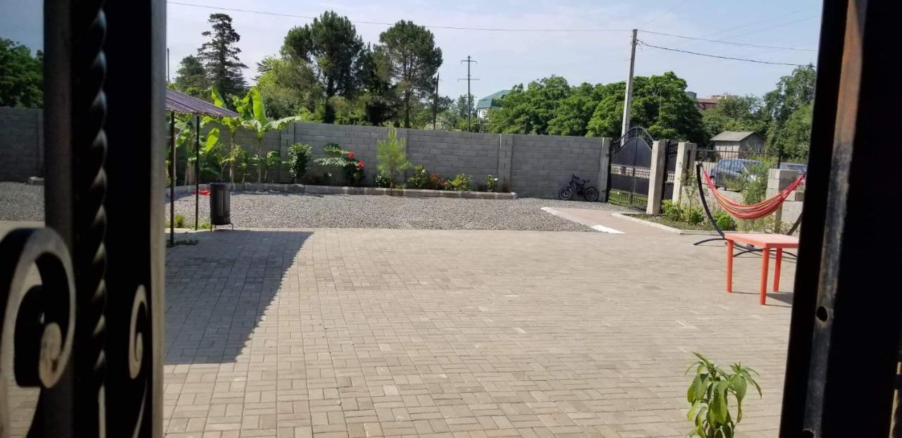 Mate'S Guest House 科布列季 外观 照片