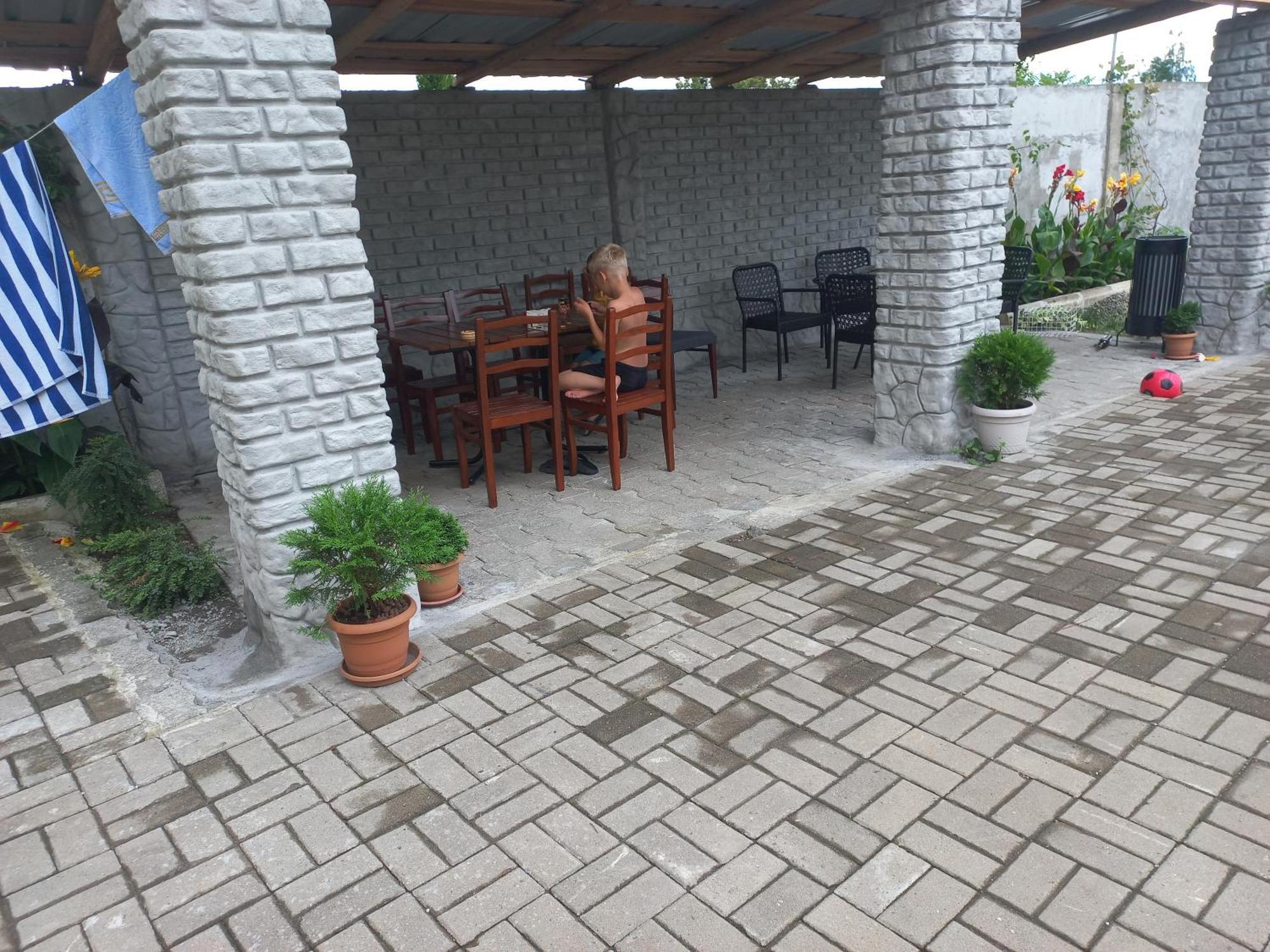 Mate'S Guest House 科布列季 外观 照片